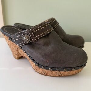 Frye Audra Botton Clog Womens Sz 5.5 Y2k Leather Studded Platform Cork Heels